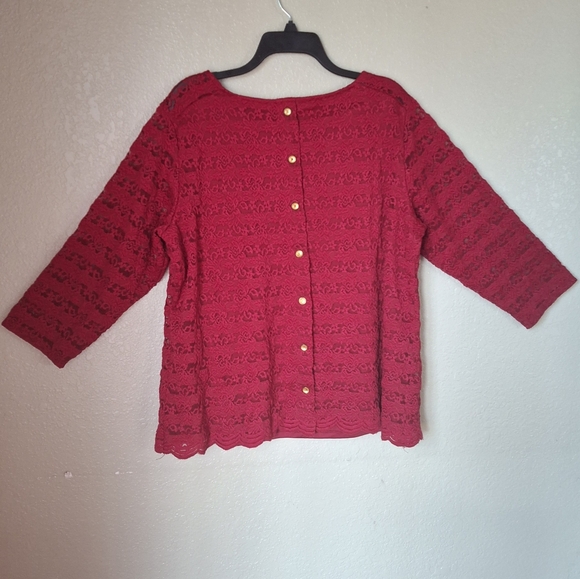 2X Lace Knit Button Back 3/4 Sleeve Scoop Neck Top - Picture 3 of 6